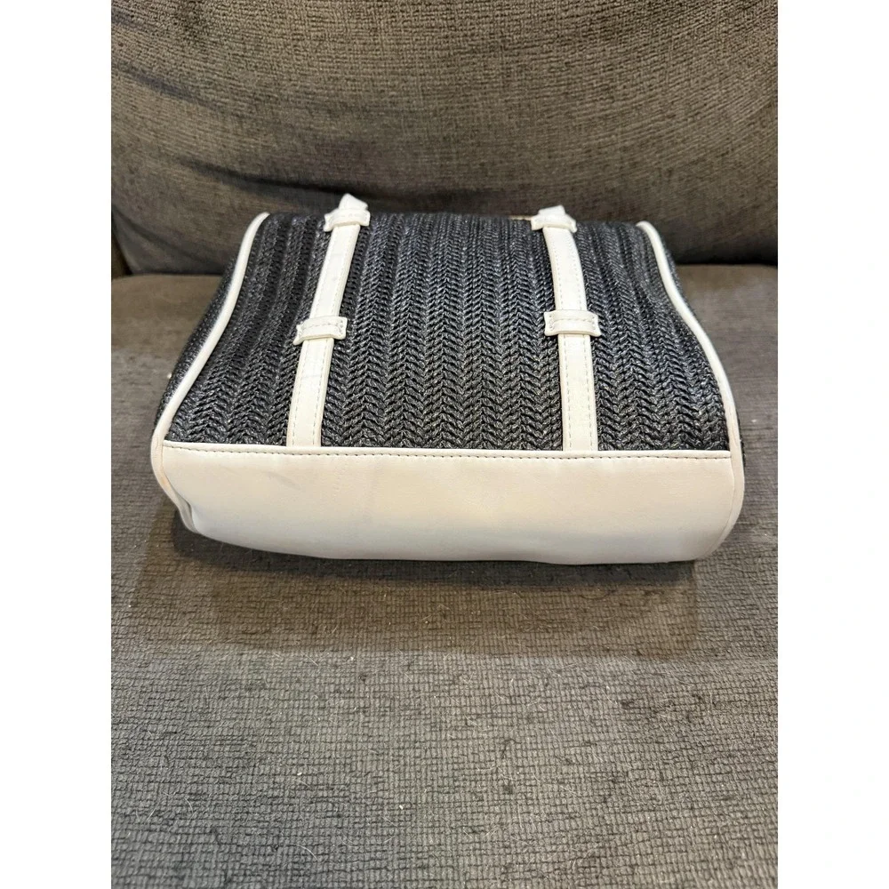 Who What Wear Satchel‎ Bag Womens Small Black White Chevron Top Handle Woven